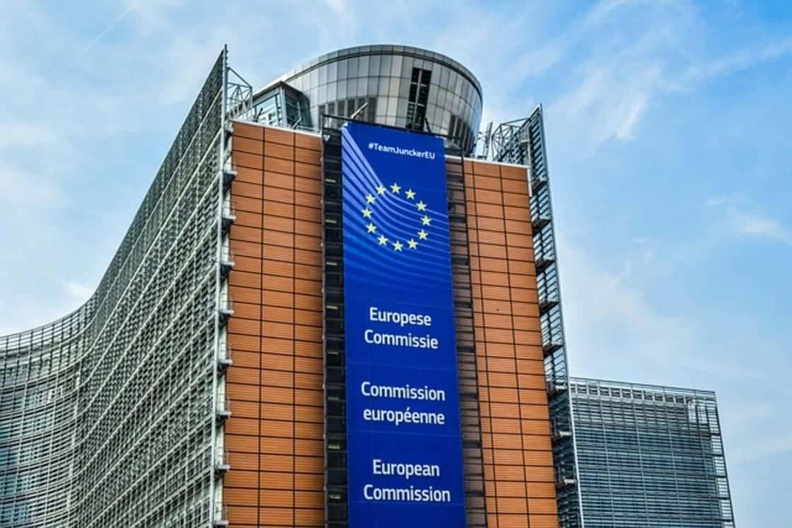 Enhancing Transparency and Accountability⁣ Through ESRS Compliance